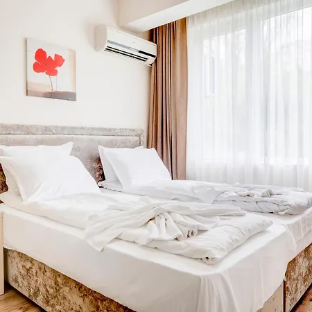 Jupiter 1 Family Hotel