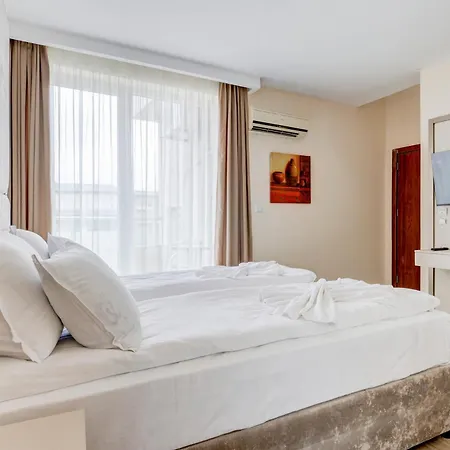 Jupiter 1 Family Hotel 2*