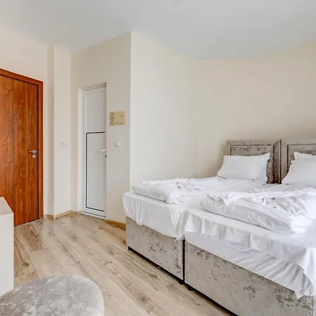 Jupiter 1 Family Hotel Baltsjik