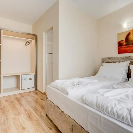 Jupiter 1 Family Hotel 2*