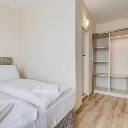 Jupiter 1 Family Hotel Baltsjik