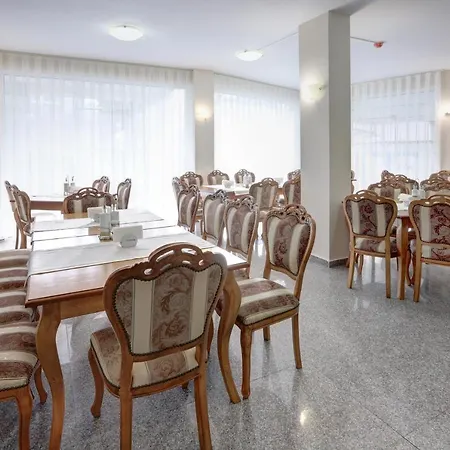 Jupiter 1 Family 2* Baltsjik