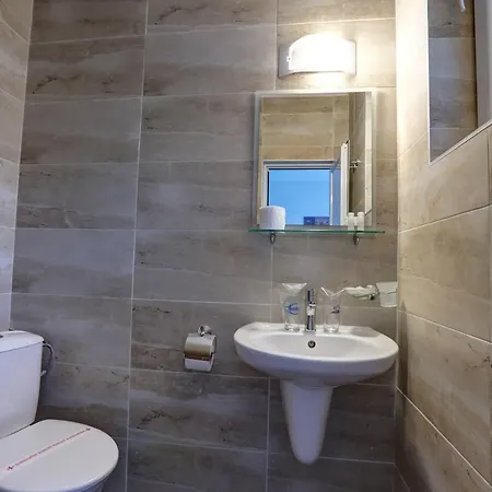 Hotel Jupiter 1 Family 2*