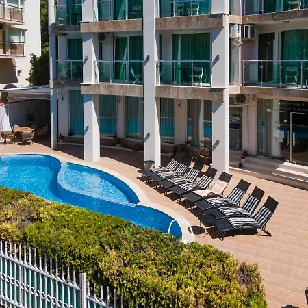 ホテル Jupiter 1 Family 2*