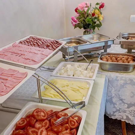 ホテル Jupiter 1 Family