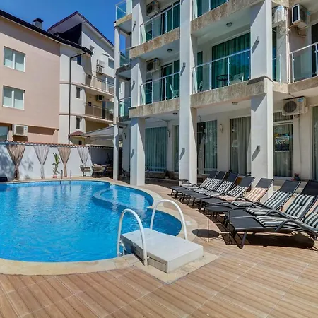 ホテル Jupiter 1 Family 2*