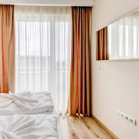 Jupiter 1 Family 2* バルチク