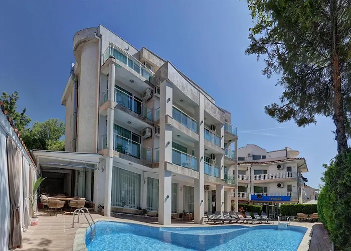 Jupiter 1 Family Ξενοδοχείο 2*