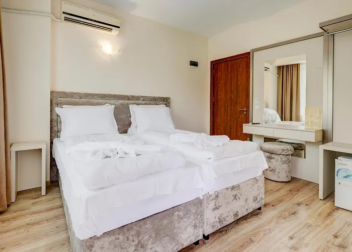 Ξενοδοχείο Jupiter 1 Family 2*